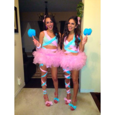 Cotten candy #costume #halloween #cute Candy Party Outfit, Candy Land Costumes Women, Candy Land Theme Outfits, Candyland Costume Diy, Candy Land Halloween Costumes, Candy Costume Women, Candy Theme Outfit, Diy Candy Costume, Candy Themed Outfit