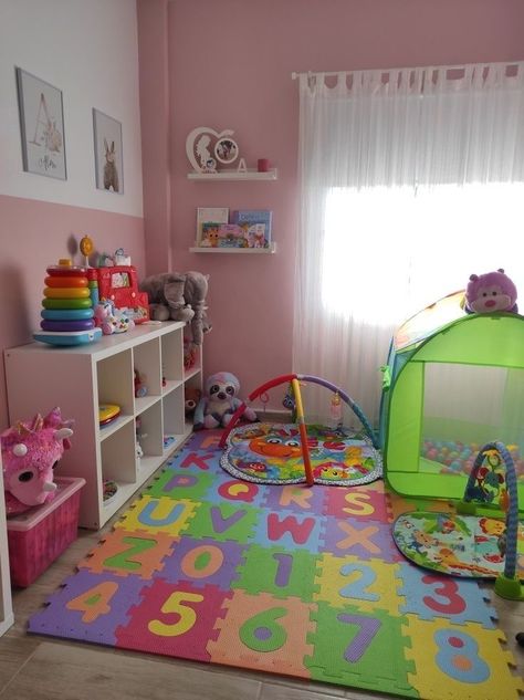 Toys Room Organization Ideas, Colorful Playroom Ideas, Playroom Ideas Small Space, Kids Bedroom Wall Decor, Small Playroom, Baby Playroom, Baby Room Organization, Kids Playroom Decor