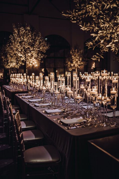 Candle Reception Decor, Black Wedding Reception Decor, Candle Lit Wedding Reception, Candlelight Wedding Reception, Black Wedding Reception, Candlelit Wedding Reception, Candles Modern, Luxury Event Decor, Candle Light Wedding