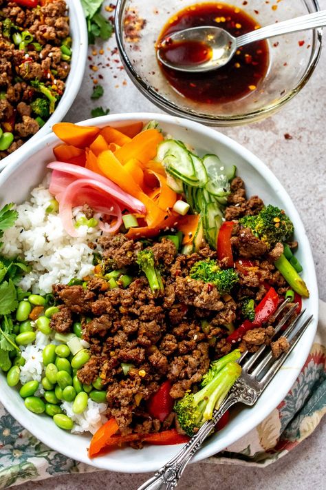 Teriyaki Beef Bowls - Sailor Bailey Veggie Loaded Dinner, Sailor Bailey, Asian Inspired Salad, Turkey Bowl, Teriyaki Bowl, Teriyaki Beef, Healthy Bowls Recipes, Beef Bowls, Rice Bowls Recipes