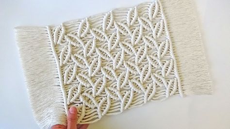 This macrame tutorial shows you how to make a leaves pattern macrame placemat. I use 3 mm single strand twisted cord, you can use also 3 strand twisted cord. Total consumption about 59,2 m (195 ft). If you use a 4-5mm cord, then cut the ropes longer than mantioned in the video. Macrame Table Mat Tutorial, Macrame Table Runner Pattern Free, Macrame Thanksgiving, Macrame Table Runner Pattern, Macrame Table Runner Tutorial, Macrame Table Mat, Macrame Placemat, Diy Placemats, Macrame Runner