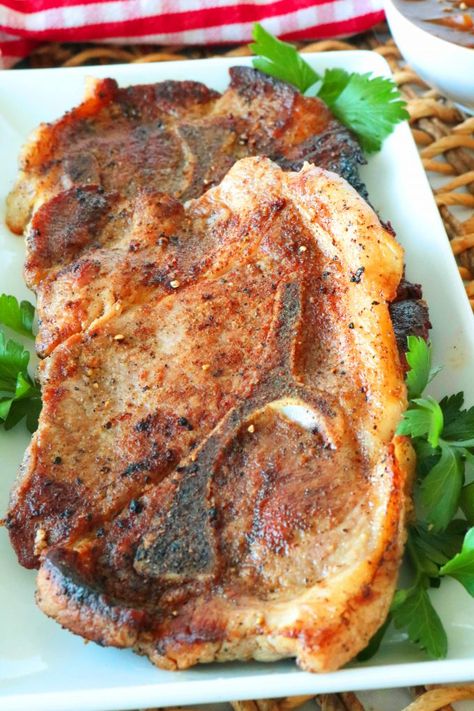 Pork Steak Recipes Oven, Steak Recipes Oven, Pork Steak Oven, Pork Shoulder Blade Steak, Pork Steak Recipes, Pork Shoulder Steak Recipes, Shoulder Steak Recipes, Fried Pork Steak, Baked Pork Steak