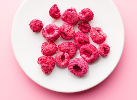 Is Freeze-Dried Fruit Healthy Harvest Right Freeze Dryer, Food Shelf Life, Emergency Food Storage, Freeze Dried Raspberries, Freeze Dried Fruit, Dried Raspberries, Dried Food, Frozen Fruits, Eat This Not That