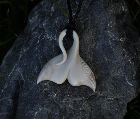 Maori inspired design of a whale tail, carved out of naturally shed deer antler by Jackie Tump of New Zealand New Zealand Jewellery, Dremel Crafts, Wood Jewelery, Polymer Clay Dragon, Bone Crafts, Dremel Wood Carving, Clay Dragon, Wax Carving, Bone Pendant