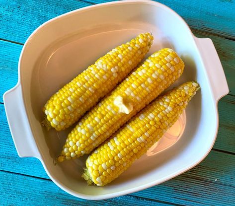 Check out this Easy Cooking Hack: How to Microwave Corn on the Cob! Corn On The Cob Microwave, Cooking Corn On The Cob, Microwave Corn On The Cob, Sweet Corn On The Cob, Microwave Hacks, Cooking Corn, Microwave Corn, Corn Off The Cob, Nancy Fuller