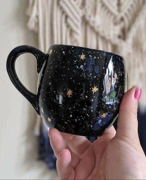 Astronomy Gift, Pretty Mugs, Tassen Design, Keramik Design, Black Gloss, Galaxy Design, Starry Night Sky, Pottery Painting, Cute Mugs