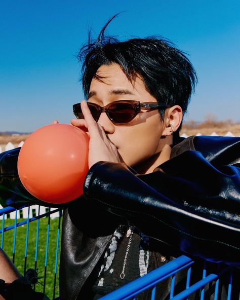 #wavetoearth #kpop #krnb #korean #ulzzang #rnb #r&b #kr&b #danielkim #kimdaniel #daniel #music #aesthetic Wave To Earth Daniel, Small Black Dog, Oasis Style, Kim Daniel, Daniel Kim, Wave To Earth, Kpop Profiles, Korean Bands, Flaws And All