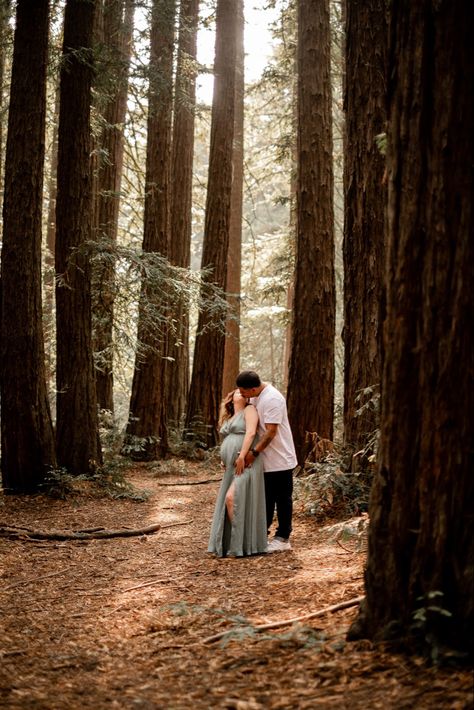 Maternity Photo Shoot Ideas Nature, Forest Maternity Pictures, Maturity Photoshoot Woods, Different Maternity Pictures, Nature Maturity Photoshoot, Maternity Photo Shoot Ideas Woods, Woodland Maternity Photos, Maternity Photo Shoot Ideas Outside, Outdoors Maternity Photoshoot