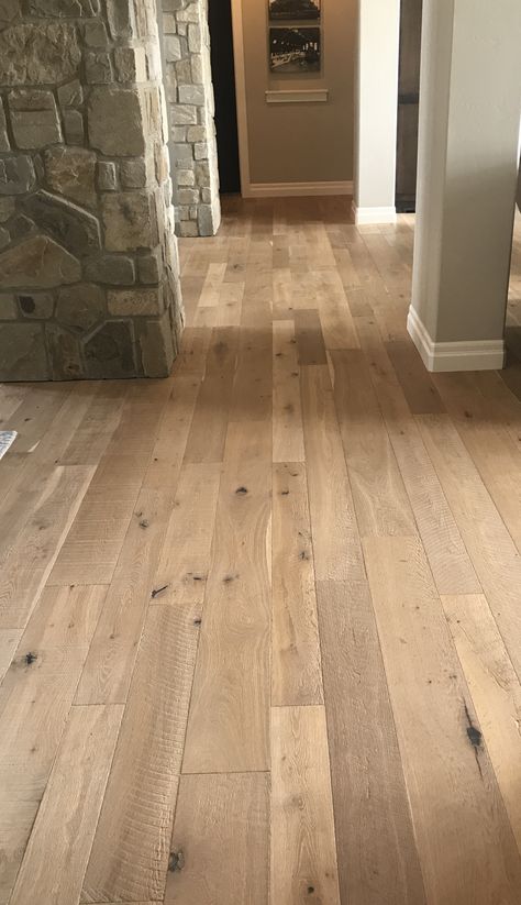 Lowes Wood Flooring, Knotty Wood Floors, Basement Lvp Flooring Ideas, Solid Oak Flooring, Real Wood Flooring Ideas, Wood Doors And Floors, 4 Inch Wood Floors, Ranch House Flooring, Natural Oak Wood Floors