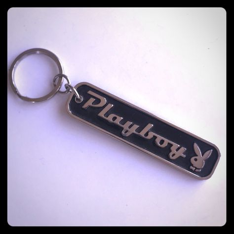 Brand New Keychain Playboy Original New With Out Tags Men’s Keychain, Cool Key Chains, Good Gifts For Boyfriends, Bape Keychain, Birthday Wishlist Aesthetic, Cute Car Keys, Car Keychain Aesthetic, Car Keys Keychain Ideas, Lighter Keychain