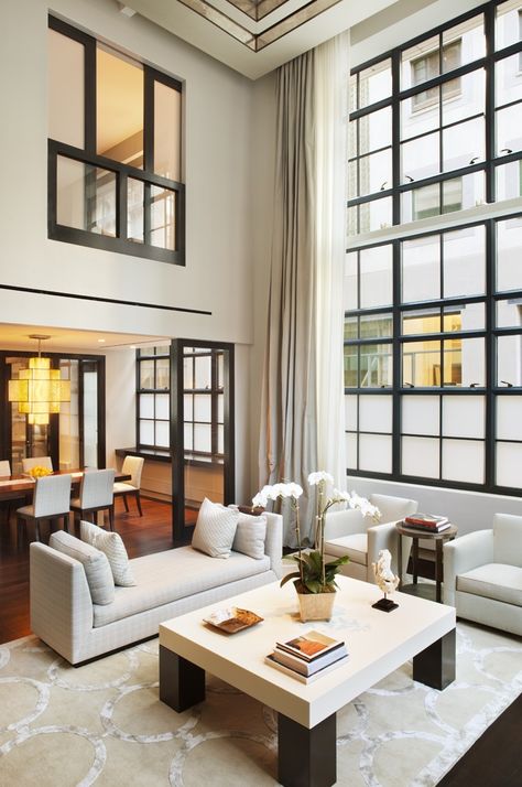 las ventanas no me gustan, pero si la idea de q en el cuarto halla una q da al living Manhattan Loft, Living Room New York, New York Loft, Interior Painting, Loft Living, Big Windows, Decoration Inspiration, Remodel Bedroom, Contemporary Living Room