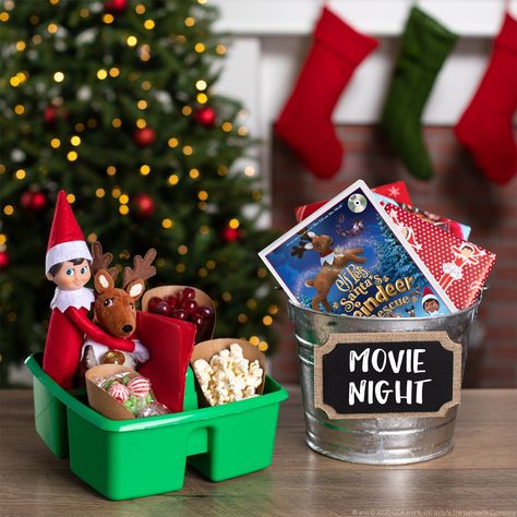 Natal, Elf On The Shelf In Kids Bedroom, Elf On The Shelf Food Ideas, Elf On The Shelf Breakfast Ideas, Elf Ideas Easy, Movie Night Ideas, Elf Pets, Christmas Movie Night, Elf Kit