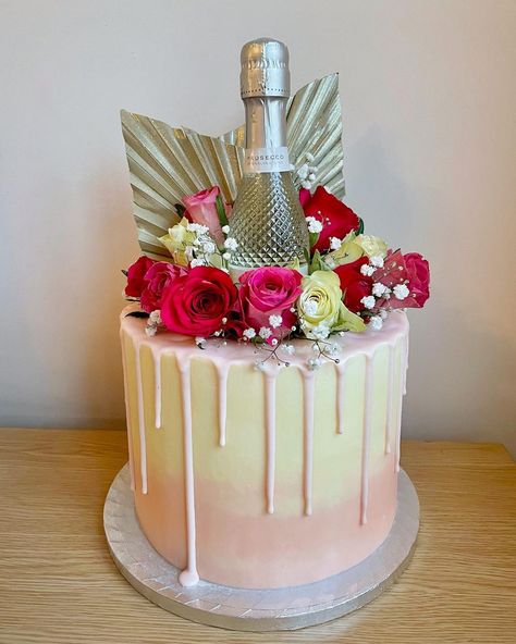 Prosecco Cake Design, Prosecco Cake, Pink Ombre Cake, Buttercream Birthday Cake, Bottle Cake, 2 Tier Cake, Bday Party Theme, Birthday Cakes For Women, Birthday Today