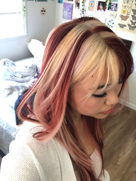 Blonde Hair Red Highlights, Strawberry Shortcake Hair, Funky Hair, Split Dyed Hair, Red Blonde Hair, Haircuts Ideas, Red Hair Inspo, Cute Hair Colors, Rainbow Hair Color