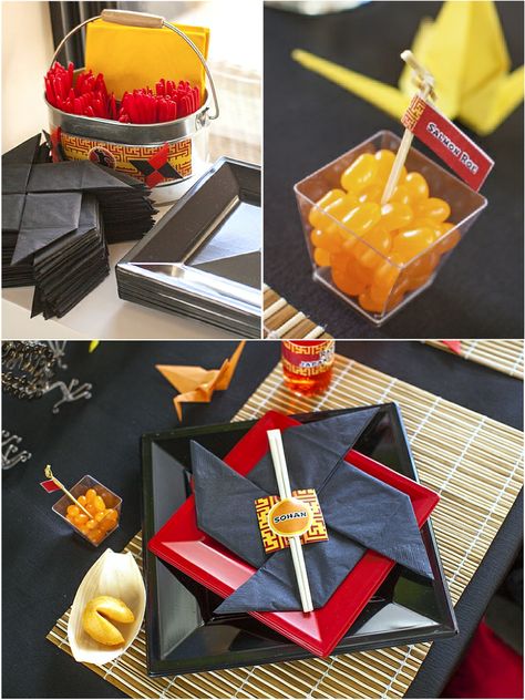 Ninja Japanese inspired Origami Dojo themed birthday party with lots of great ideas on party decorations, DIY party favors, party activities, decor, printables and desserts table styling as well as some awesome party games and activities like Ninja Training and DIY Kokeshi - via BirdsParty.com Naruto Party Ideas, Daniel San, Japan Party, Beyblade Birthday, Lego Ninjago Party, Lego Ninjago Birthday, Karate Birthday, Naruto Birthday, Ninjago Birthday Party