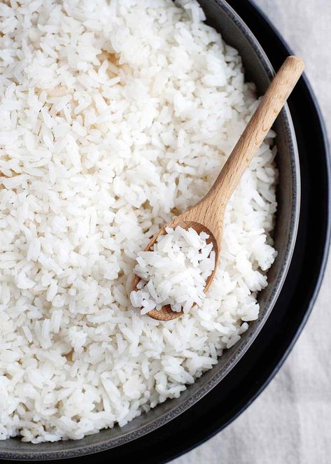 How to Cook Rice on the Stove Make White Rice, Rice In A Rice Cooker, White Rice Recipes, Rice On The Stove, Chicken Broccoli Rice, Cooking Basmati Rice, Dry Rice, Perfect Rice, Stove Top Recipes