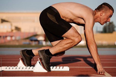 Starting Blocks Running, Running Side View, Running Pose, Track Runners, Reference Art, People Running, Poses References, Dynamic Poses, How To Start Running