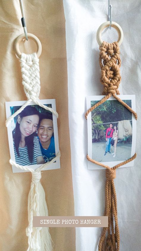 Polaroid Hanger, Picture Holder Diy, Sage Green Light, Photo Hanger, Cream Caramel, Photo Polaroid, Picture Holders, Diy Holder, Boho Macrame