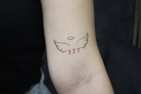 “ T h e W i n g s “ • #wingstattoo ——————————————————————————— #777 #777tattoo #angel #angelnumbers #angelnumber777 #thevaletattoo #adanatattoo #minimaltattoo #cutertattoo #blackwings Tattoo On Ankle, Angle Tattoo, 777 Tattoo, Tattoo On, Infinity Tattoo, Body Art, Angel, Tattoos, Quick Saves