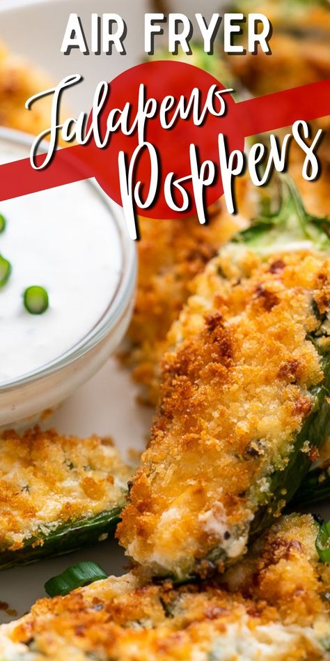 These cheesy and crispy Air Fryer Jalapeño Poppers are filled with cream cheese and topped with crispy breadcrumbs. Jalapeno Popper Casserole Recipe, Fried Jalapeno Poppers, Cream Cheese Stuffed Jalapenos, Cream Cheese Jalapeno Poppers, Jalapeno Popper Recipes, Jalapeño Poppers, Poppers Recipe, Jalapeno Recipes, Crispy Baked Chicken