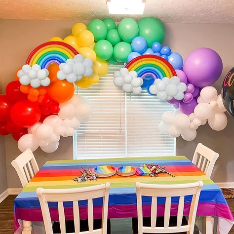 Rainbow Birthday Decorations, Animal Party Decorations, Rainbow Themed Birthday Party, Rainbow Party Decorations, Rainbow Theme Party, Baby Birthday Themes, Bday Party Theme, Diy Rainbow, Rainbow Birthday Party