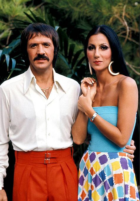 Sonny & Cher Sonny And Cher Show, Sonny And Cher, Cher And Sonny, Sonny Cher, Cher Outfits, Cher Bono, I Got You Babe, Famous Couples, Colour Photograph