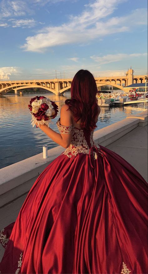 #red #quince #quinceanera #lake #hair #photoshoot Quince Dark Red, Red Quinceanera Decorations, Burgundy Quince Dresses, Quinceanera Picture Ideas, Quinceanera Photoshoot Ideas, Dark Red Quinceanera Dresses, Burgundy Quince, Red Quince Theme, Red Quince Dress