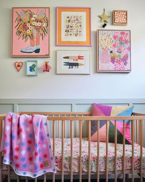 Colorful Baby Nursery, Girl Nursery Colors, Nursery Color Scheme, Painting Colour, Colour Flowers, Baby Nurseries, Nursery Rooms, Kids Bedroom Inspiration, Nursery Room Design