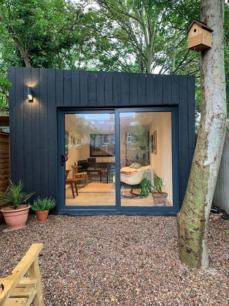 Art Collection Studio — Trew Turner Ltd Outside Studio Ideas, Garden Room Design Ideas, Garden Art Studio Ideas, Backyard Room Ideas, Outdoor Art Studio Shed, Diy Garden Room, Studio Shed Ideas, Garden Studio Ideas, Contemporary Garden Shed