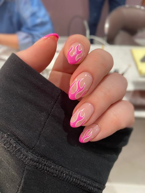 Pink Flame Nails Short, Fire Nails Pink, Hot Pink Fire Nails, Fire Nails Almond, Nail Designs Fire Flames, Flame Nails Pink, Fire Flame Nail Design, Neon Pink Flame Nails, Pastel Flame Nails