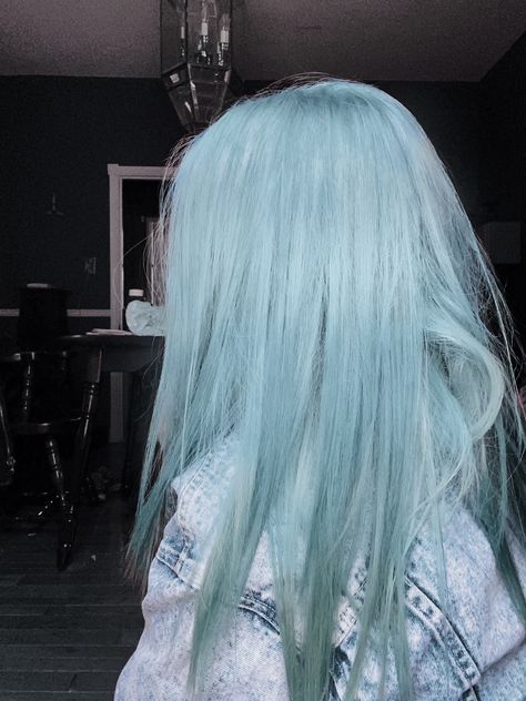 Long Light Blue Hair, Blue Hair Pastel, Mint Blue Hair, Powder Blue Hair, Blue Denim Hair, Blue Dyed Hair, Pale Blue Hair, New Girl Fashion, Ice Blue Hair