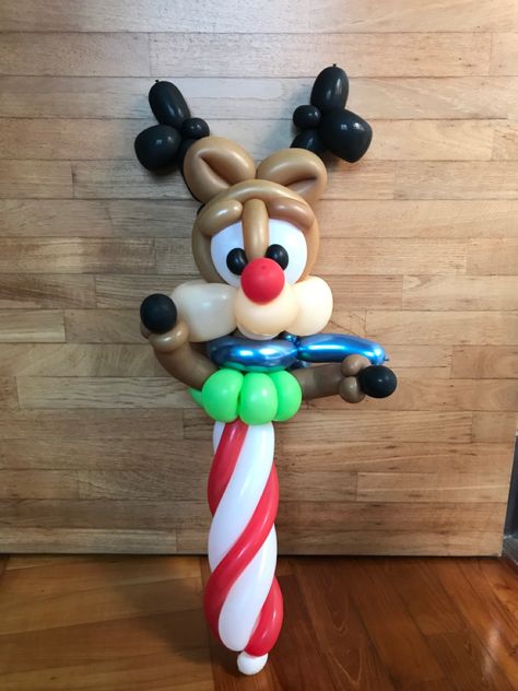 Reindeer Balloon, Balloon Face, Balloon Christmas, Christmas Balloon Decorations, Twisting Balloons, Balloon Twisting, Christmas Balloons, Balloon Sculptures, Balloon Animals