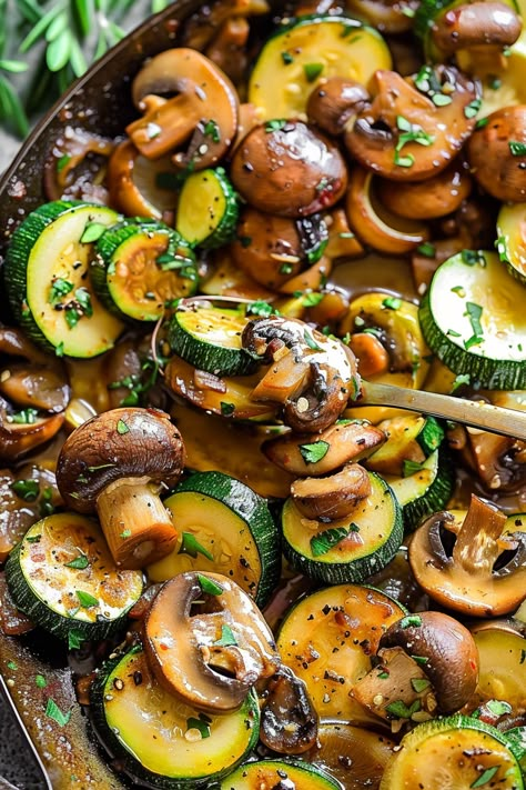 Mushroom Zucchini Recipe, Sauteed Zucchini Recipes, Zucchini Side Dish Recipes, Zucchini And Mushrooms, Zucchini Dishes, Sautéed Zucchini, Sauteed Squash, Mushroom Side Dishes, Recipe With Garlic