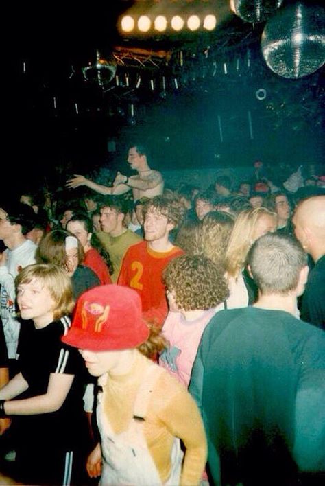 Hacienda Manchester Nightclub Rave Aesthetic, The Wombats, Crowd Of People, 90s Rave, Poster Photography, Acid House, Party Scene, I'm With The Band, Club Kids