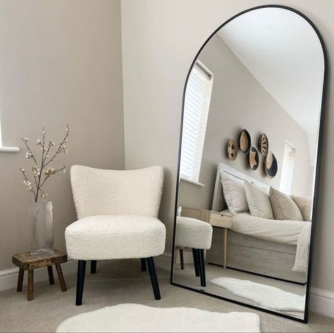 #bedroom decor #vanity #arch mirror #interior design #aesthetic Mirror In Room Decor, Accent Chair In Bedroom, Apartment Minimalist Decor, Modern Minimalist Bedroom Decor, Table In Bedroom, Interior Design Per La Casa, Apartment Decor Inspiration, Room Makeover Bedroom, Small Room Bedroom