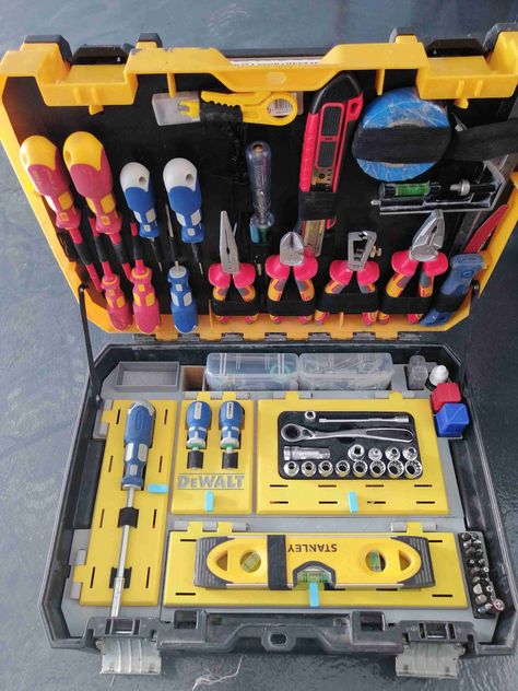 DEWALT Tstak insert organizer by GLoL - Thingiverse Packout Mods, Officine In Garage, Dewalt Tstak, Van Organization, Box Organization, Milwaukee Packout, Socket Organizer, Truck Tool Box, Dewalt Tools