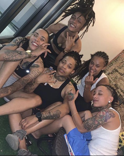 Black Lesbian Studs, Black Studs Lesbians, Studs With Dreads, Stem Outfits, Cute Tomboy Outfits, Stud Lesbians, Stud Outfits, Tomboy Girls, Stud Girl