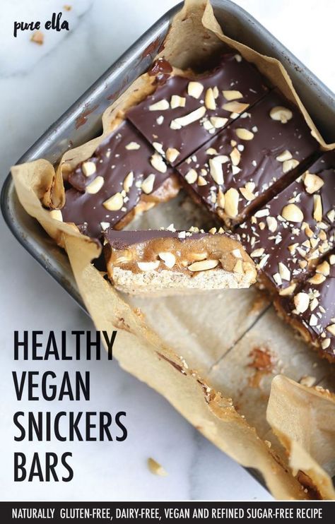 Vegan Snickers, Oreo Desserts, Baking Powder Uses, Snickers Bar, Dessert Aux Fruits, Healthy Vegan Snacks, Cake Vegan, Makanan Diet, Snacks Saludables