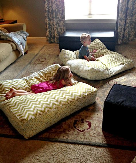 Ok I'll totally be making these!!!! How to Make Your Own Giant Floor Pillows | DIY Roundup - Part 7 Salon Bathroom, Giant Floor Pillows, Bean Bag Chairs, Bag Chairs, Kids Playroom, Kids' Room, My New Room, Bean Bag, Floor Pillow