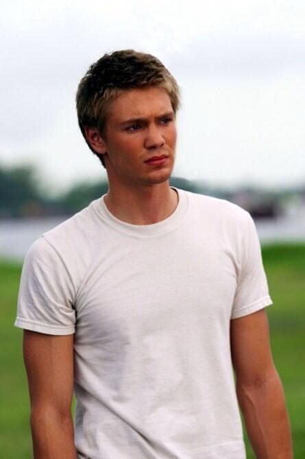 Austin Ames from a cinderella story Brooke And Lucas, Chad Micheals, Shu Qi, Michael Murray, Lucas Scott, Teen Tv, Cinderella Story, A Cinderella Story, Chad Michael Murray