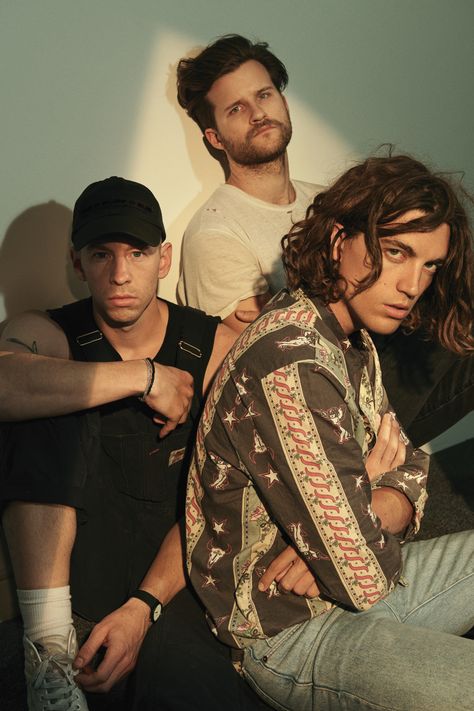 NEWS: The alternative pop band, LANY, have announced a fall North American tour, called “The Kinda Tour,” for September through November.   Details at http://digtb.us/29OjrtX Lany Band Wallpaper, Lany Band, Ilysb Lany, Paul Jason Klein, Band Photoshoot, Sean Leonard, Band Photography, Band Wallpapers, I'm With The Band