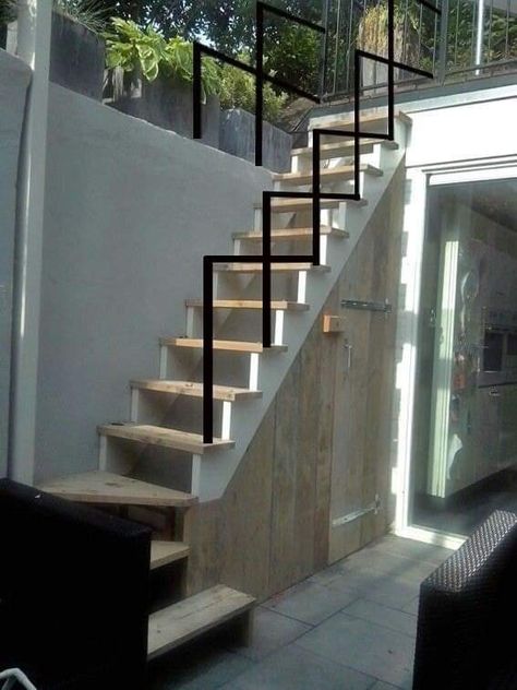 Stairs Terrace, Outside Stairs Design, Minimalist Stairs, Outside Stairs, Staircase Outdoor, Stair Railing Design, Rooftop Design, Exterior Stairs, Stairway Design