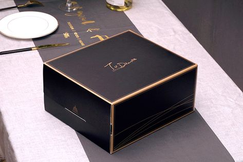 Black Cake Box Packaging, Tiramisu, Tiramisu Box Packaging, Cake Box Design Creative, Box Cake Design, Cake Box Design, Cake Box Cake, Harvest Foods, Cake Boxes Packaging