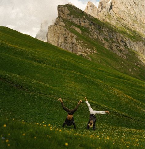 Love Like The Movies, Italy Photoshoot, Cinematic Photoshoot, Photography Cinematic, Italian Alps, The Dolomites, 사진 촬영 포즈, Foto Tips, Cinematic Photography