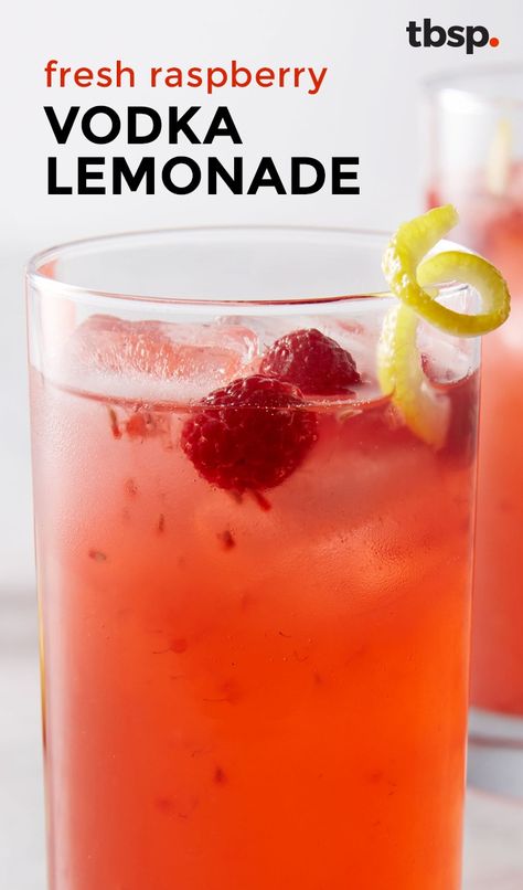 Raspberry Vodka, Vodka Lemonade, Lemonade Cocktail, Refreshing Summer Cocktails, Vodka Drinks, Raspberry Lemonade, Lemonade Recipes, Summer Cocktail, Vodka Cocktails