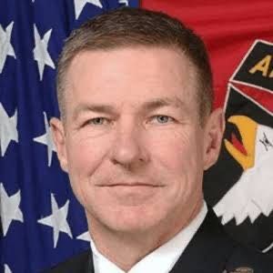 Us Army General, Airborne Ranger, Army General, Scammer Pictures, New Photo Download, Army Men, James Charles, My Gallery, Photo Download