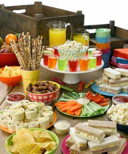 Choose simple snacks or more elaborate themed goodies - there's no right or wrong! Every host should do what works best for her. Kids Party Finger Foods, Childrens Party Food, Birthday Party Menu, Finger Foods For Kids, Kids Birthday Party Food, Party Food Spread, Birthday Party Snacks, Party Food Buffet, Party Food Ideas