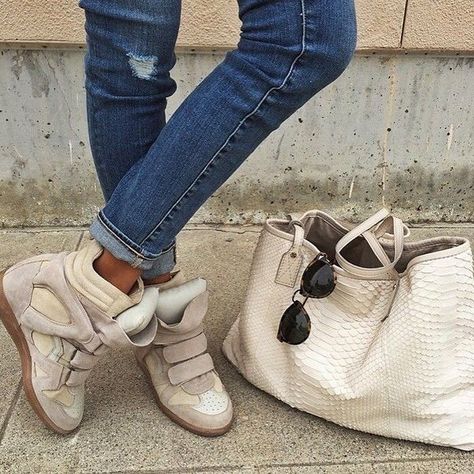 Wedges Sneakers, Hidden Wedge Sneakers, Wedge Trainers, Boot Pumps, Wedge Sneakers, Womens Wedges, Perfect Shoes, Boho Chic Fashion, Wedge Sneaker