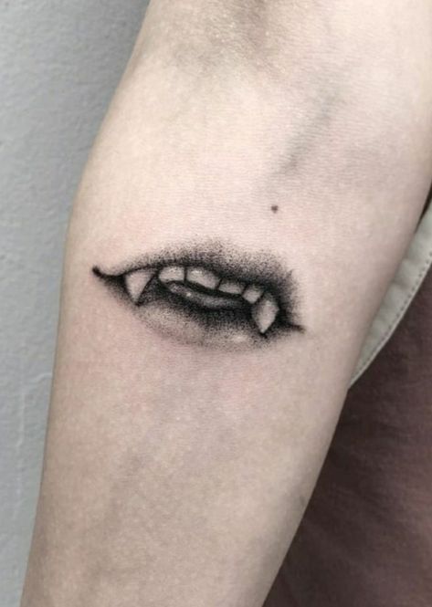 Tato Flash, Vampire Tattoo, Tooth Tattoo, Tato Minimal, Creepy Tattoos, Spooky Tattoos, Horror Tattoo, Tattoo Portfolio, E Tattoo