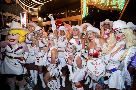 Cowgirl Takeover: 30 Vegas Vickie Lookalikes Compete in Circa’s $10k Halloween Costume Contest Vegas Costume, Las Vegas Party Theme, Joyner Lucas, Fremont Street Experience, Las Vegas Party, Jeezy, Vegas Party, Downtown Las Vegas, Halloween Costume Contest